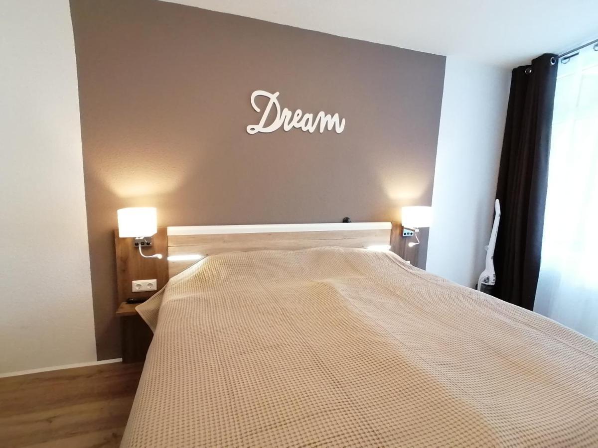Ferienwohnung Am Schluchsee Mit Balkon & Pool Bagian luar foto